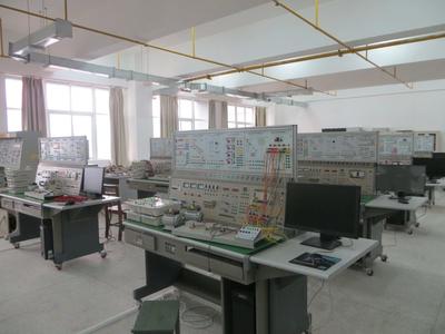 机械与汽车工程学院虚拟仿真实验室的机械电气设备建设与探索